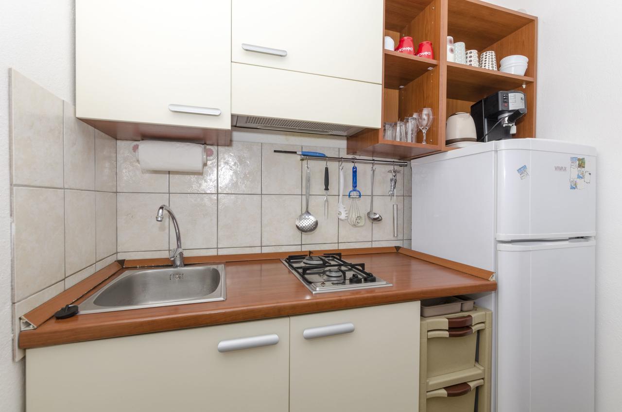 Apartments Dinko Gdinj Exterior foto
